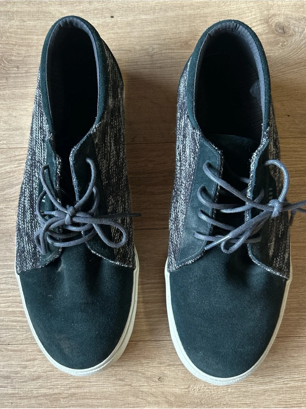 Reef Men’s Low-Top Sneakers in Black‎ and Gray